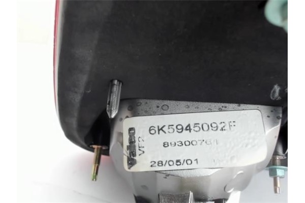 Recambio de piloto porton trasero derecho para seat cordoba berlina (6k2) referencia OEM IAM 6K5945092F 89300764 