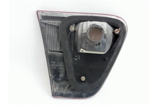 Recambio de piloto porton trasero derecho para seat cordoba berlina (6k2) referencia OEM IAM 6K5945092F 89300761 