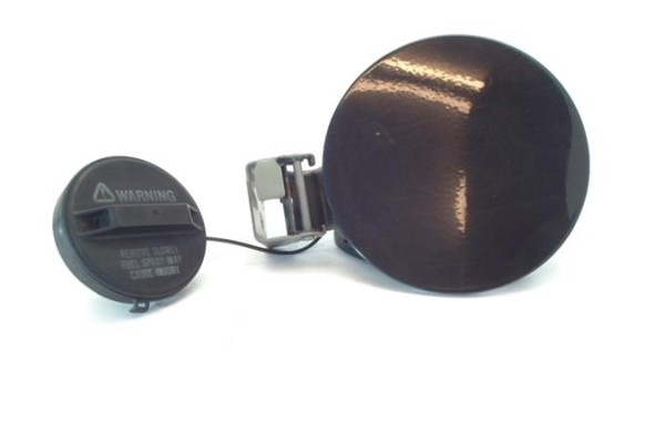 Recambio de tapa exterior combustible para suzuki swift iii (sg) 1.3 referencia OEM IAM 7711660B00  