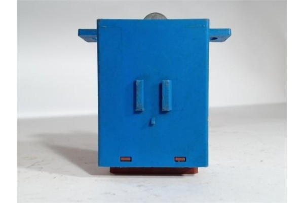 Recambio de caja reles para citroen xm berlina 3.0 24v exclusive referencia OEM IAM  02465 