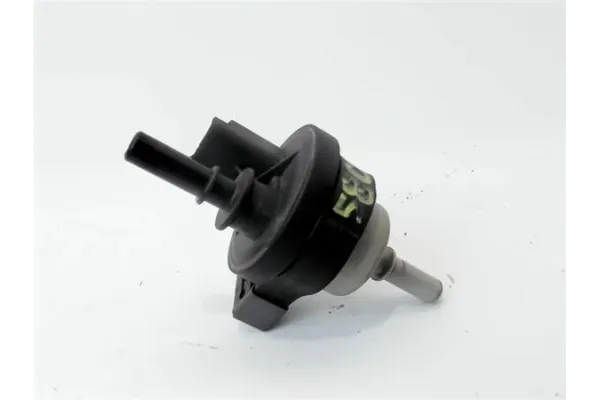 Recambio de electrovalvula admision variable para renault clio iv 0.9 limited referencia OEM IAM 269516045  