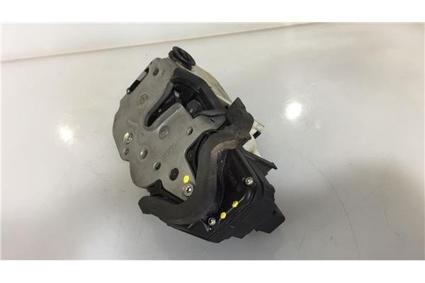 Recambio de cierre electromagnetico trasero derecho para opel insignia berlina(2008) 2.0 cdti referencia OEM IAM   