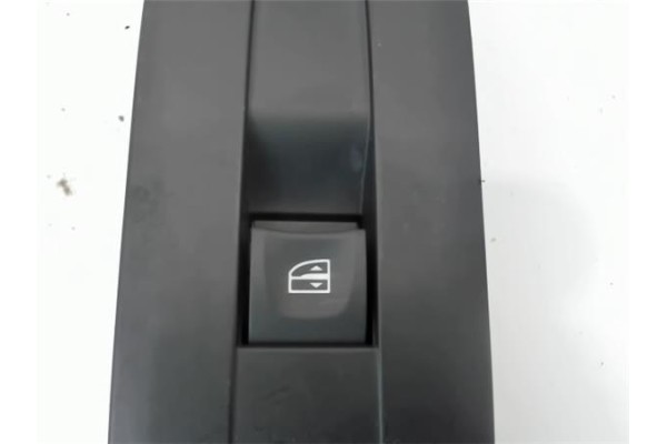 Recambio de mando elevalunas delantero derecho para renault grand scenic iv 1.2 tce referencia OEM IAM 809605274R  
