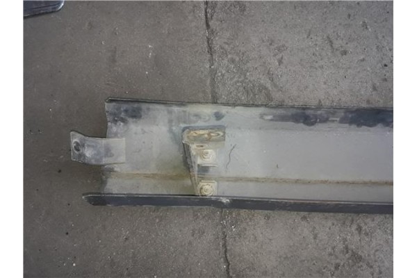 Recambio de paragolpes delantero para peugeot j5 furgón (290l) referencia OEM IAM   