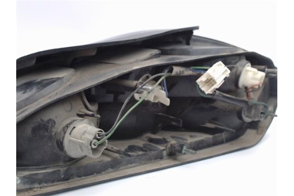 Recambio de piloto trasero izquierdo para hyundai coupe (j2) referencia OEM IAM 9240127020  