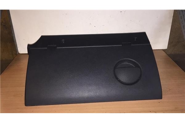 Recambio de guantera salpicadero para opel corsa c 1.3 cdti referencia OEM IAM 09114403 460029937  Recambio de guantera salpicadero para opel corsa c 1.3 cdti referencia OEM IAM 09114403 460029937