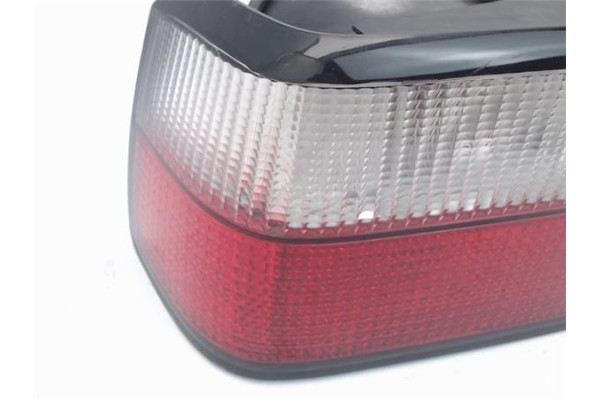 Recambio de piloto trasero izquierdo para citroen xantia berlina referencia OEM IAM 22230132  