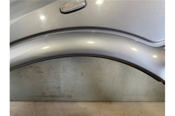 Recambio de aleta delantero izquierda para opel zafira a 2.0 dti 16v referencia OEM IAM 1101030 1106016 