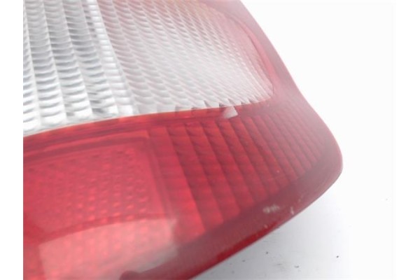 Recambio de piloto trasero derecho para mitsubishi space star (dg0) referencia OEM IAM MR586014  