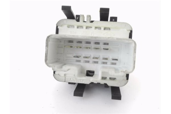 Recambio de mando elevalunas delantero izquierdo para renault modus i 1.5 dci (fp0f, jp0f) referencia OEM IAM 8200214943  
