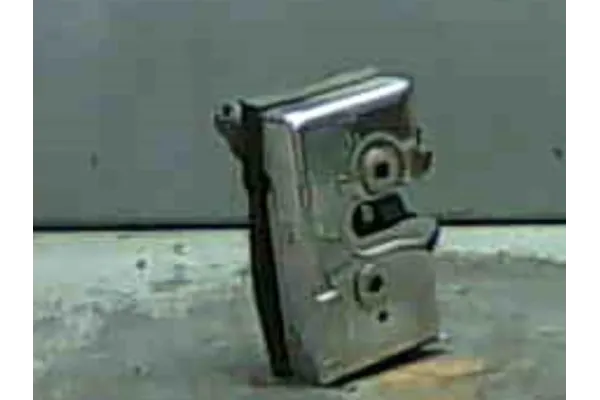Recambio de cierre electromagnetico trasero derecho para audi 80 berlina/avant 2.3 básico berlina referencia OEM IAM 8A0839016A 