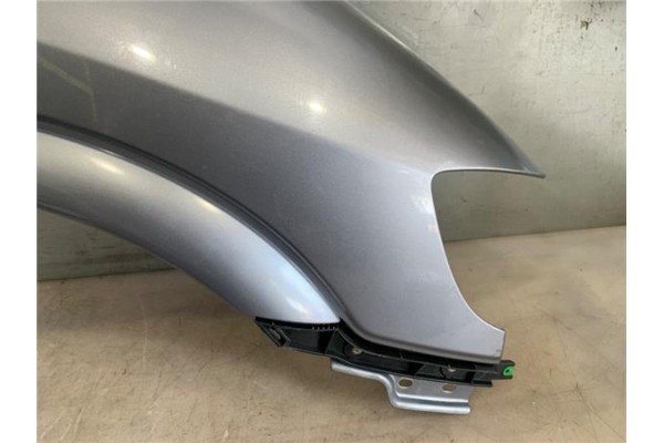 Recambio de aleta delantero derecha para opel zafira a 2.0 dti 16v referencia OEM IAM 1102028 1106015 