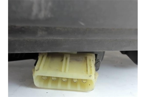 Recambio de faro delantero izquierdo para citroen xantia berlina referencia OEM IAM 95667947  