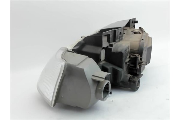 Recambio de faro delantero izquierdo para citroen xantia berlina referencia OEM IAM 95667947  