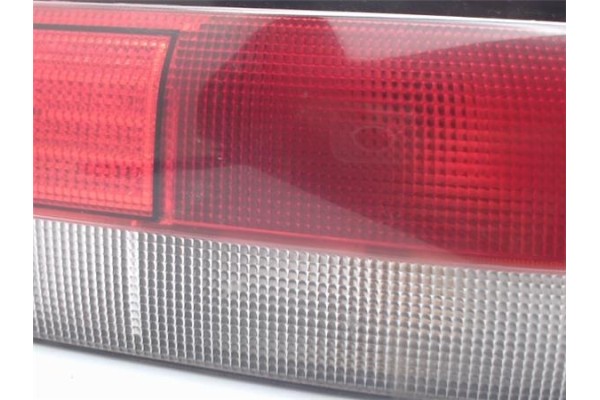 Recambio de piloto trasero derecho para suzuki swift berlina (sf/ma) referencia OEM IAM 23260202  