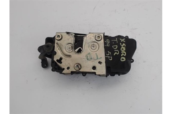 Recambio de cierre electromagnetico trasero derecho para citroen xsara berlina 1.6 i referencia OEM IAM 913884  
