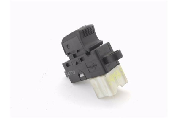 Recambio de mando elevalunas delantero derecho para nissan micra (k12e) 1.2 16v referencia OEM IAM 25411AX610  