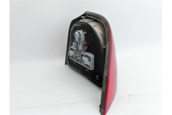 Recambio de piloto trasero izquierdo para saab 9-5 berlina referencia OEM IAM 4677019  