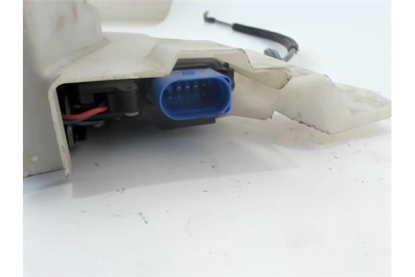 Recambio de cerradura puerta delantero derecha para volkswagen touran (1t1) 1.6 advance referencia OEM IAM E840299002A  