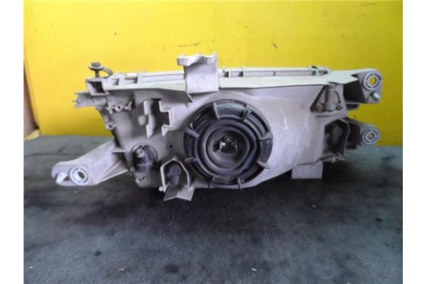Recambio de faro delantero izquierdo para mazda 323 c/f/s berlina (ba) 1.8 16v referencia OEM IAM BC5D510L0  