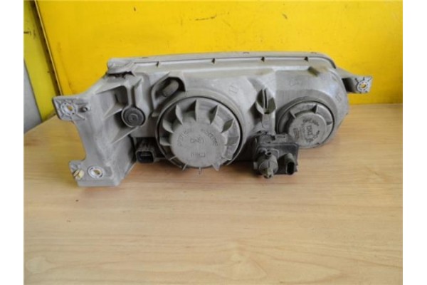Recambio de faro delantero izquierdo para hyundai h-1 furgón 2.5 td referencia OEM IAM 921034A510  