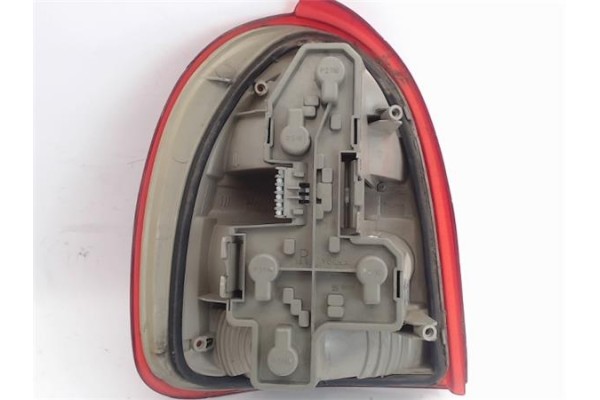 Recambio de piloto trasero derecho para opel corsa b referencia OEM IAM   