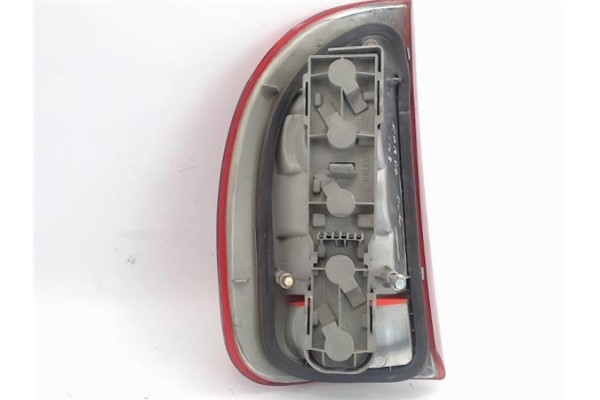 Recambio de piloto trasero derecho para opel corsa b referencia OEM IAM   