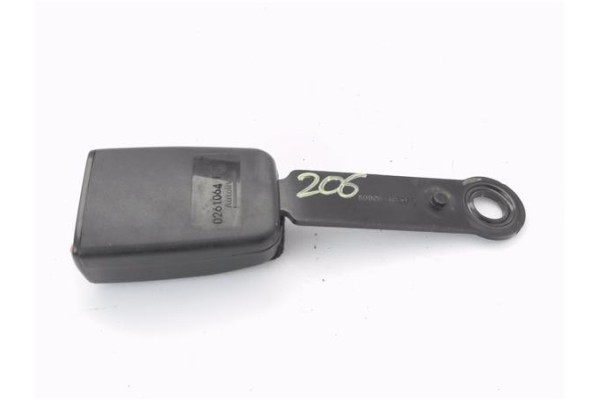 Recambio de anclaje cinturon delantero derecho para peugeot 206 1.9 d referencia OEM IAM 8973L3 599CB 