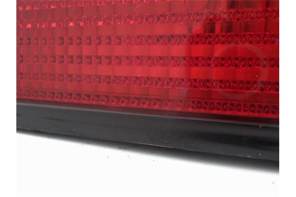 Recambio de piloto trasero derecho para citroen xantia berlina referencia OEM IAM   