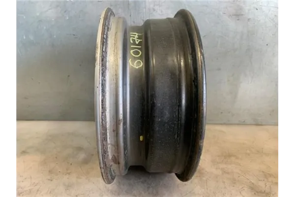 Recambio de llanta para fiat iii fiorino (225) 1.3 d multijet referencia OEM IAM 51762969  