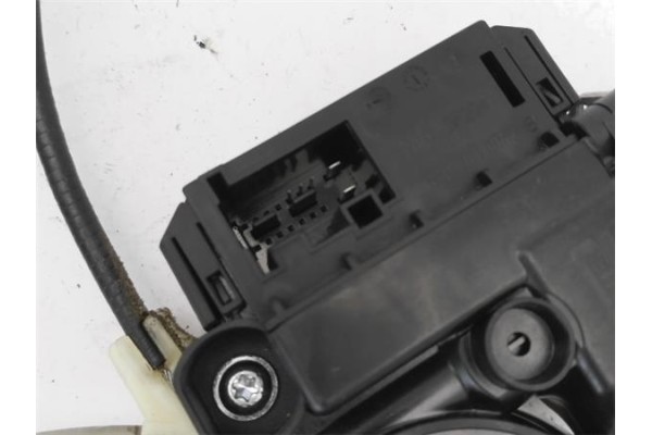 Recambio de mecanismo elevalunas trasero izquierdo para volkswagen polo v (6r1) 1.4 advance referencia OEM IAM 6R0959811N  