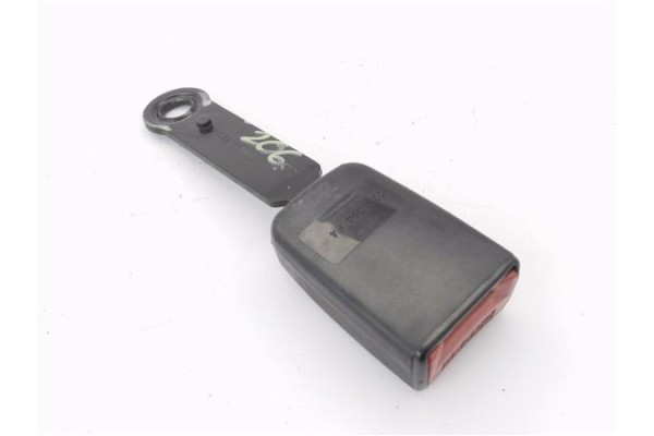 Recambio de anclaje cinturon delantero izquierdo para peugeot 206 1.9 d referencia OEM IAM 8973L3 599CB 