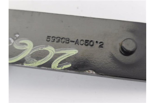 Recambio de anclaje cinturon delantero izquierdo para peugeot 206 1.9 d referencia OEM IAM 8973L3 599CB 