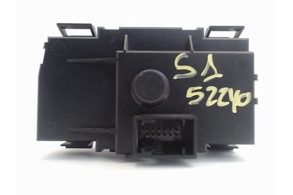 Recambio de mando de luces para bmw serie 1 berlina (e81/e87) 2.0 120d referencia OEM IAM 693279204  