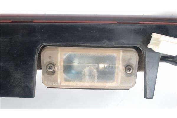 Recambio de piloto trasero central para hyundai galloper referencia OEM IAM 92405M20  
