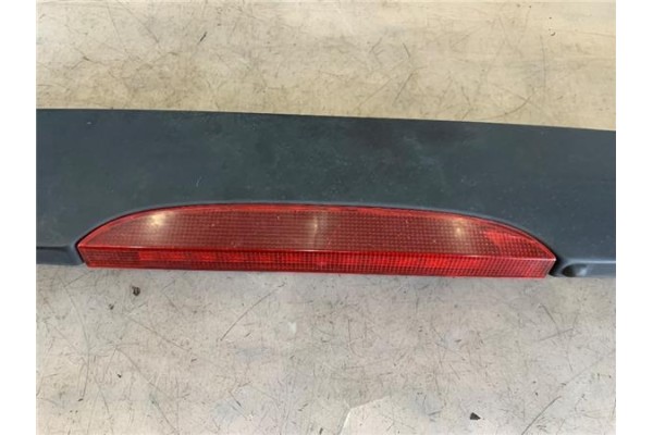 Recambio de aleron trasero para renault clio ii (xbo) 1.5d dci 65cv referencia OEM IAM 7701410747  