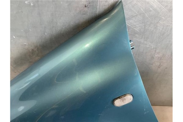 Recambio de aleta delantero izquierda para renault clio ii fase ii (b/cb0) 1.2 campus referencia OEM IAM 7701473448  