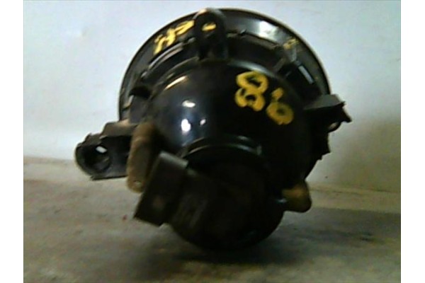 Recambio de faro antiniebla para nissan terrano ii (r20) 2.4 4wd referencia OEM IAM   