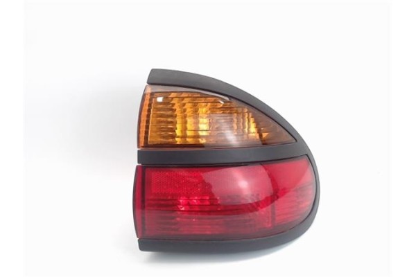 Recambio de piloto trasero derecho para renault laguna (b56) referencia OEM IAM  67732960 