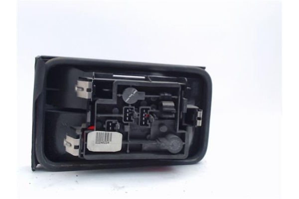Recambio de piloto marcha atras para citroen xantia berlina referencia OEM IAM 22240134  