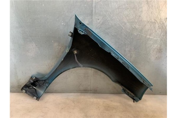 Recambio de aleta delantero izquierda para renault clio ii fase ii (b/cb0) 1.2 campus referencia OEM IAM 7701473448  