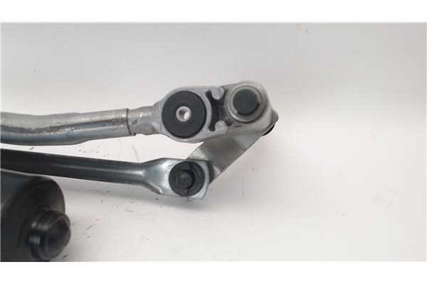 Recambio de motor limpiaparabrisas delantero para bmw serie 1 berlina (e81/e87) 2.0 120d referencia OEM IAM 719313601  