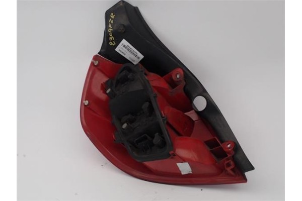 Recambio de piloto trasero derecho para renault clio iii 1.5 dci (br17, cr17) referencia OEM IAM 8200459960  