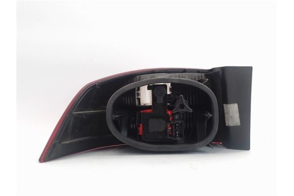 Recambio de piloto trasero derecho para renault laguna ii (bg0) referencia OEM IAM   