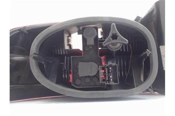 Recambio de piloto trasero derecho para renault laguna ii (bg0) referencia OEM IAM   