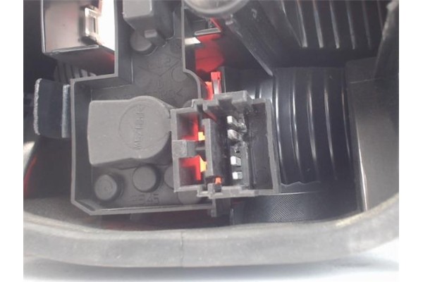 Recambio de piloto trasero derecho para renault laguna ii (bg0) referencia OEM IAM   
