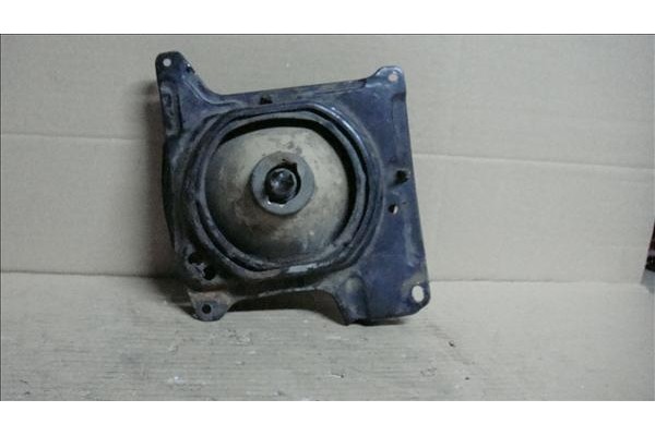 Recambio de faro delantero dcho para nissan pick-up (y720) 2.5 pick up king-cab, 4x4 diesel referencia OEM IAM   