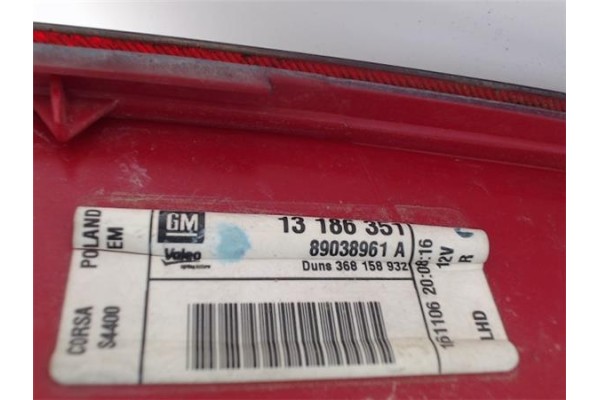 Recambio de piloto trasero derecho para opel corsa d referencia OEM IAM 13186351  