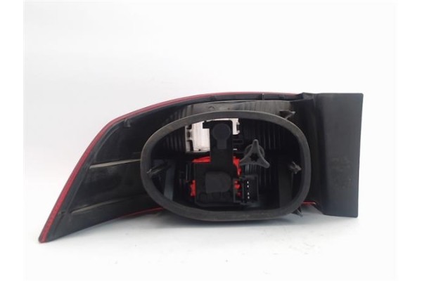 Recambio de piloto trasero derecho para renault laguna ii (bg0) referencia OEM IAM   