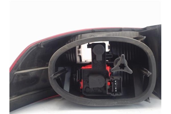 Recambio de piloto trasero derecho para renault laguna ii (bg0) referencia OEM IAM   